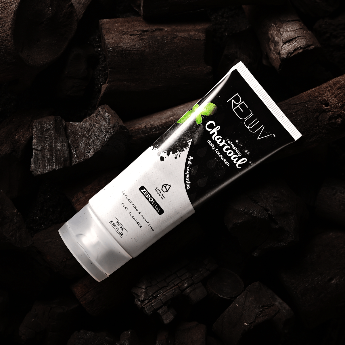 Refreshing Charcoal Facewash